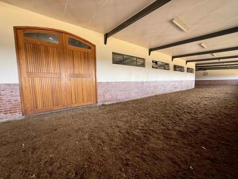 5 Bedroom Property for Sale in Clarens Free State